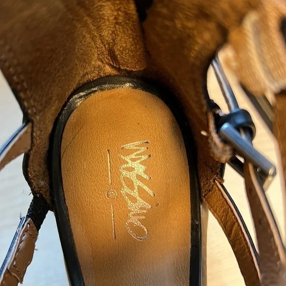 NWOT Mossimo Strappy Sandals With Studs And Back Heel Zipper, Size 7 - Picture 7 of 11